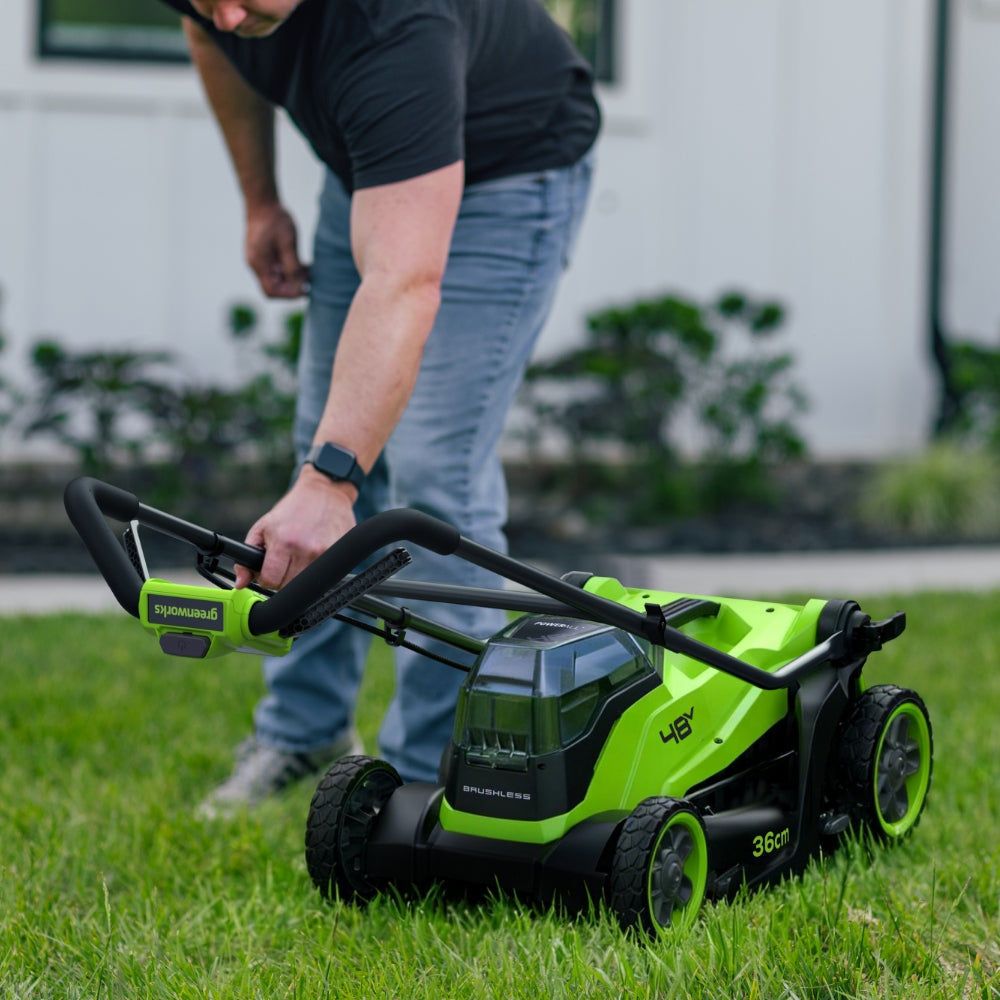 POWERALL 48V (24V x 2) kosačka na trávu 36cm - 2x 4Ah batéria