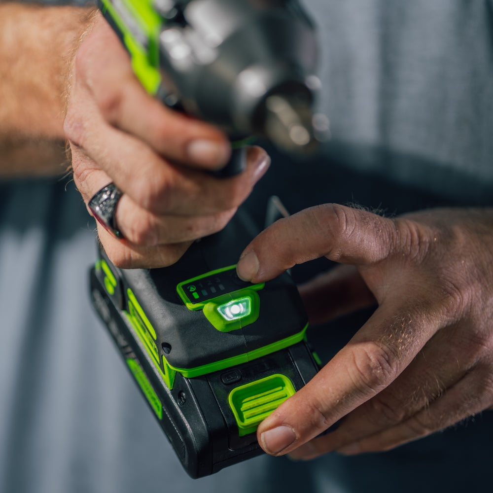 POWERALL 24V PRO rázový uťahovač 550Nm - 2x 4Ah batéria